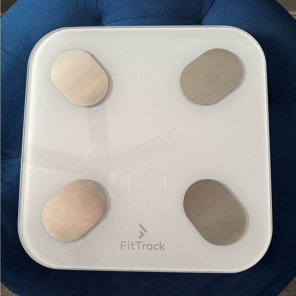 FitTrack Smart Scale with Silver Accents